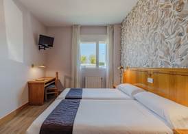 Hotel Rey Arturo Burgos 4