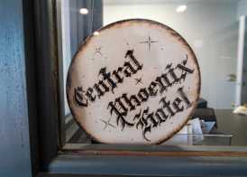 Central Phoenix Hotel 4