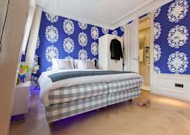 Amsterdam Canal Hotel 5