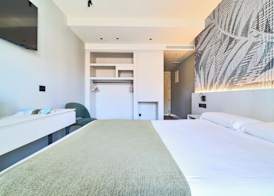 Hostal Sol y Miel 3