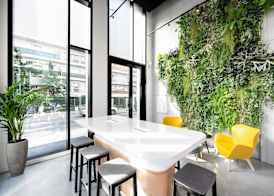 Staycity Aparthotels Paris La Defense 3