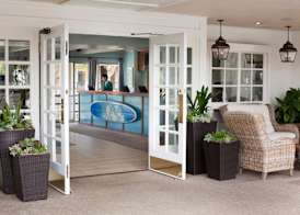 Pacific Edge Hotel 5