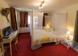 Romantik Hotel Zum Lindengarten 3