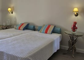 Eleas gi (Olive Grove Estate) 4