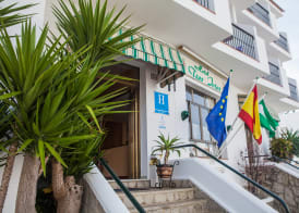 Hotel Tres Jotas Conil 2