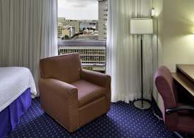 Courtyard by Marriott San Juan Miramar 5