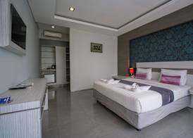 Kamini Legian Hotel 4