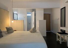 Sous le Badamier Quiet Boutique Hotel with Pool near Grand Baie 5