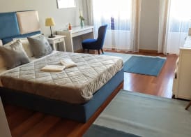 Cool Guesthouse 3