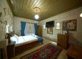 ShoeString Stone House 3