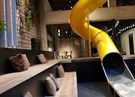 Upstairs Hotel 5