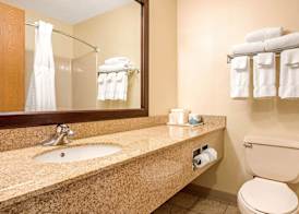 Quality Inn & Suites New Castle 5