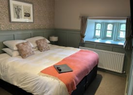 The Stork Hotel 5