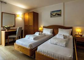 Hotel Grizzly "Ski-in Ski-out" 4