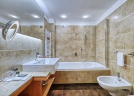 Majestic Hotel 3