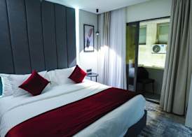 Roya Downtown Boutique Hotel 2