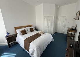 Hookwood Lodge 2