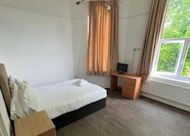 Crofton House Hotel 5
