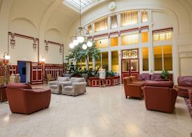 Rho Hotel 5