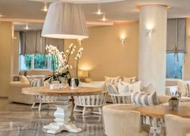Nefeli Hotel 5