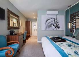 WorldHotels Distinctive Woughton House Hotel 5
