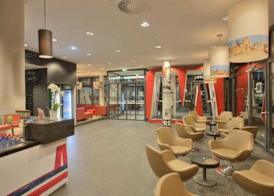 MEININGER Hotel Berlin Hauptbahnhof 4