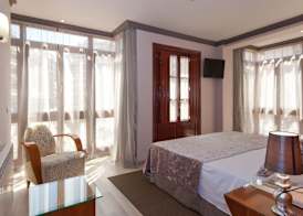 Hotel Vetusta 5