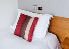 The Queens Hotel 5