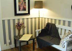 Blooms Inn & Apartments 3