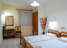 Nikos 2 Studios & Apartments 2