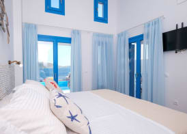 Aelia Collection Suites - Adults Friendly 3