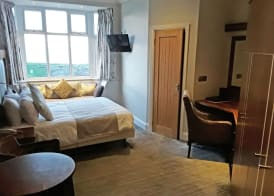 The Cottage Hotel 5