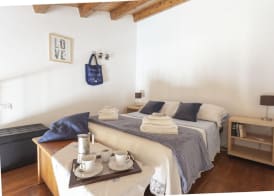 Salomone Apt 8 With Balcony by Wonderful Italy 3