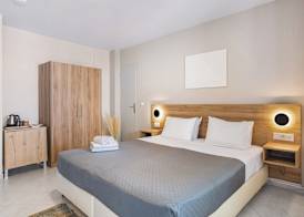 Yria Beach Hotel 4