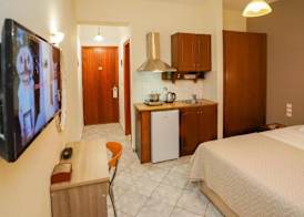 Forest Resort Suites Skiathos 2
