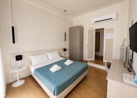 Roma In Una Stanza Guesthouse 4