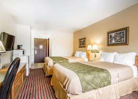 Rodeway Inn & Suites Madison East 5
