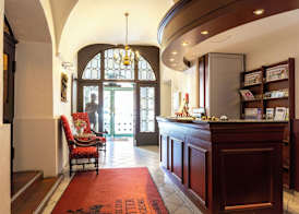 Hotel zum Ritter St Georg - Oldest Residential Building in Heidelberg since 1592 2