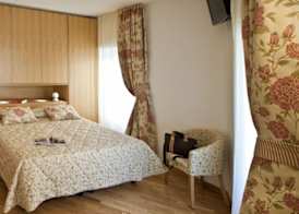 Hotel Romanda 5