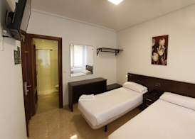 Hotel Artxanda Bilbao, Parking Gratuito en el Exterior Junto al Hotel 5