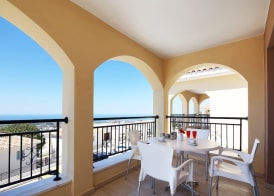 Club St. George 5
