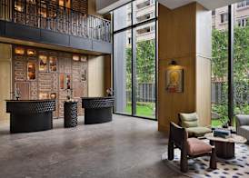 Xi Zhe Wuxi, Curio Collection By Hilton 2
