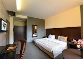 Reston Hotel 2