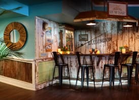 Ocean Key Resort & Spa, a Noble House Resort 2
