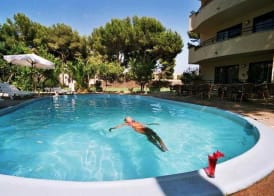 Flacalco Hotel & Apartments 4