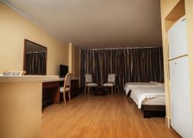 Gold Beach Hotel 3