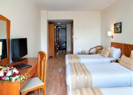 Landmark Hotel 5