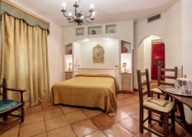 Castello Orsini Hotel 5