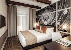 1926 La Galerie Boutique Art Suites 3