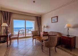 Continental Plaza Beach Resort 4